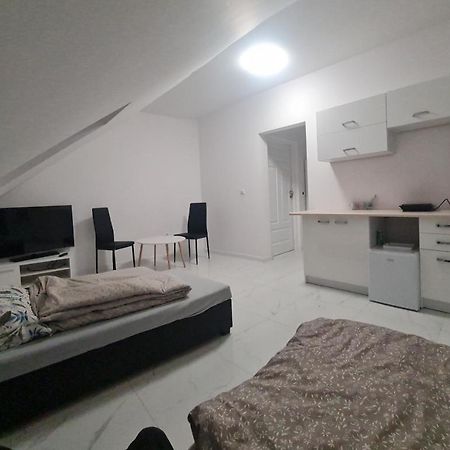 Rmf Naworol 10,,,, Wjazd Od Nr 6 Apartamento Estetino Exterior foto